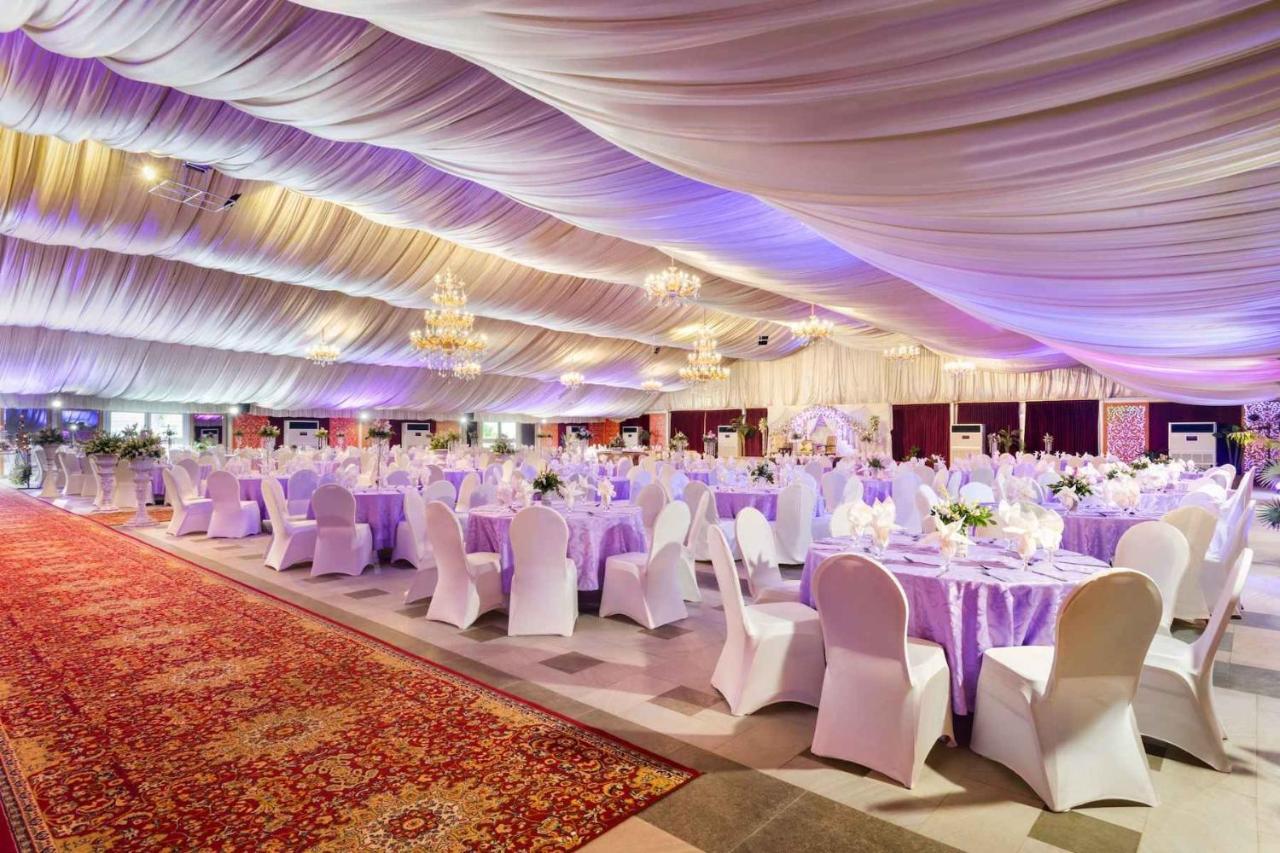 Ramada Plaza By Wyndham Karachi Airport Hotel Екстериор снимка The Grand Ballroom
